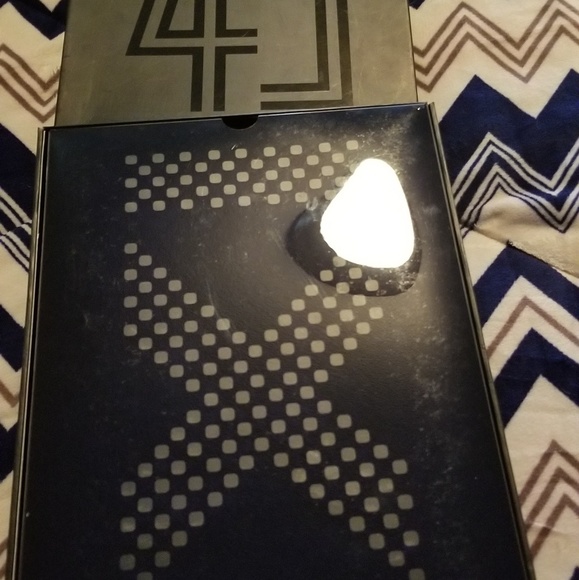 Jordans 11 space jams size 10.5 - Picture 7 of 7